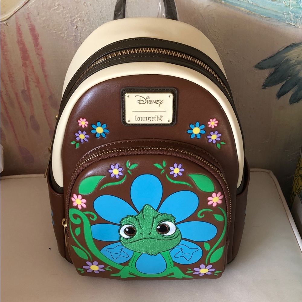 Loungefly Tangled Pascal Flowered Mini Backpack Hard Tag New! - Picture 3 of 13